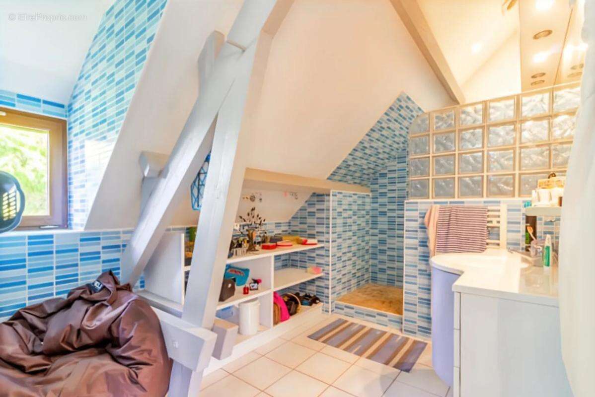 Maison à DAMPIERRE-EN-GRACAY