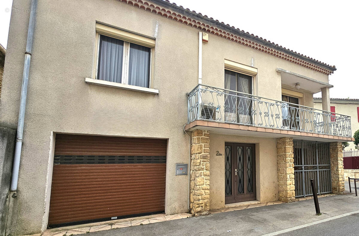 Maison à SAINT-GILLES