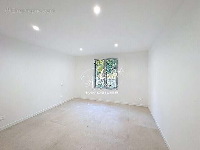 Appartement à GRIMAUD