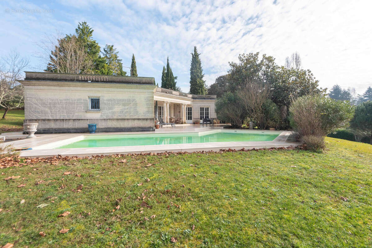 Maison à CARIGNAN-DE-BORDEAUX