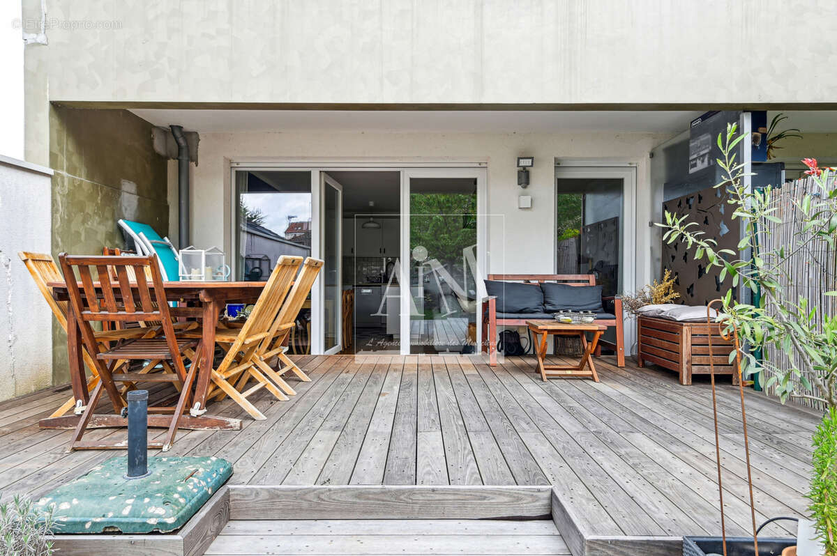 Appartement à NANTERRE