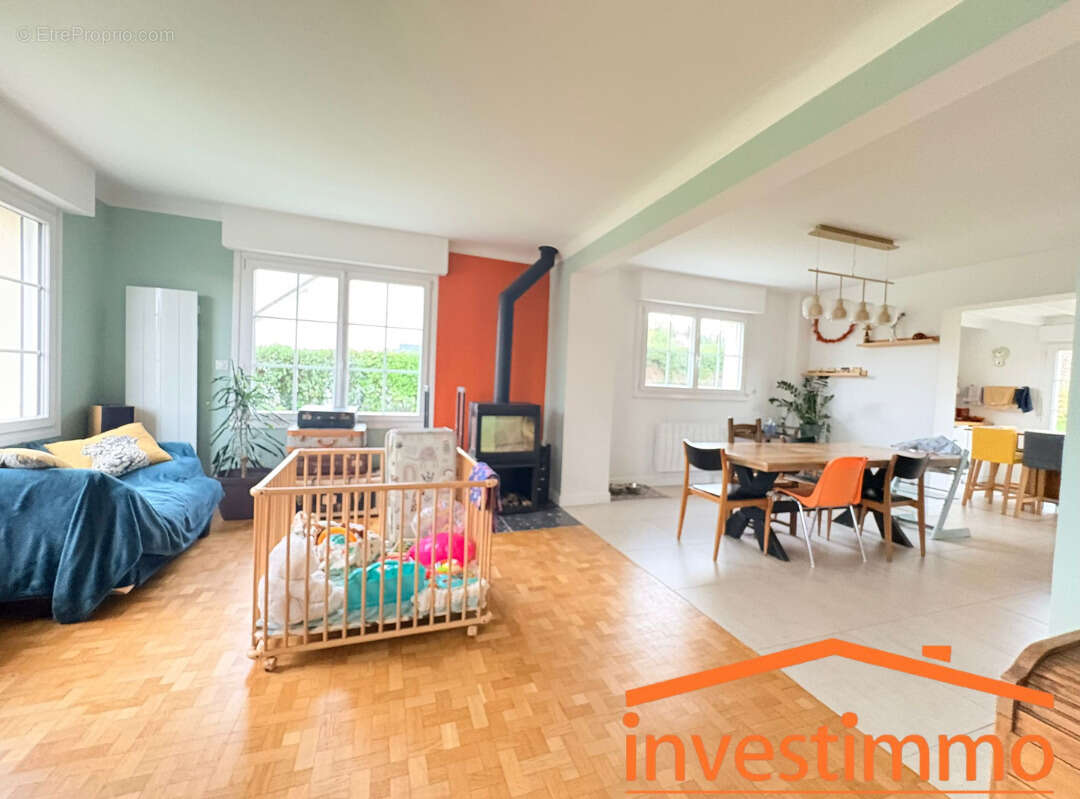 Maison à SAINT-ETIENNE-AU-MONT