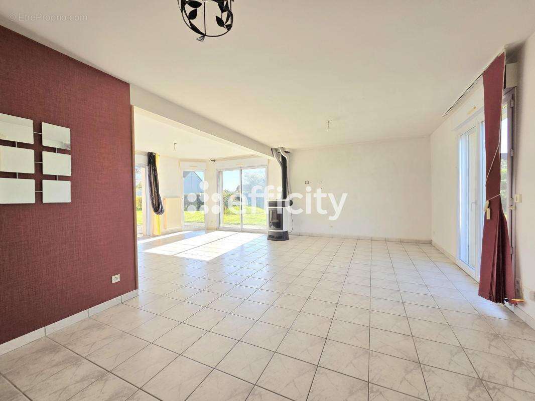 Maison 143 m² à Courtillers  - photo 3
