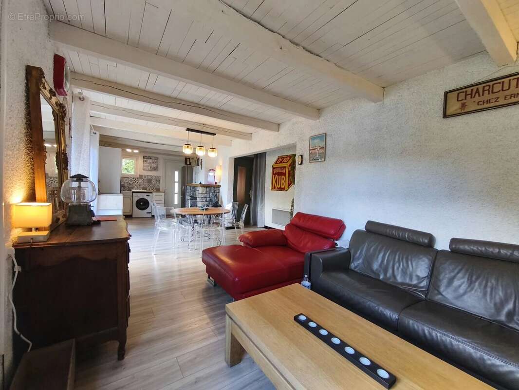 Maison à LE VIBAL