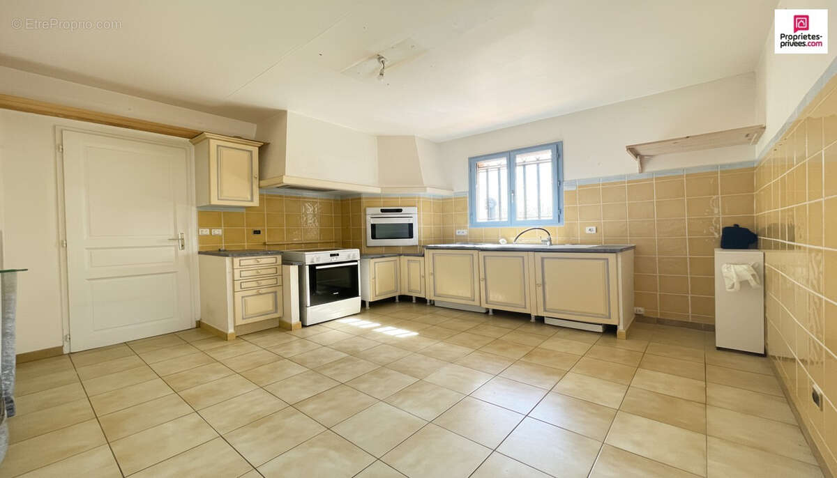 Maison à ESPARRON-DE-VERDON