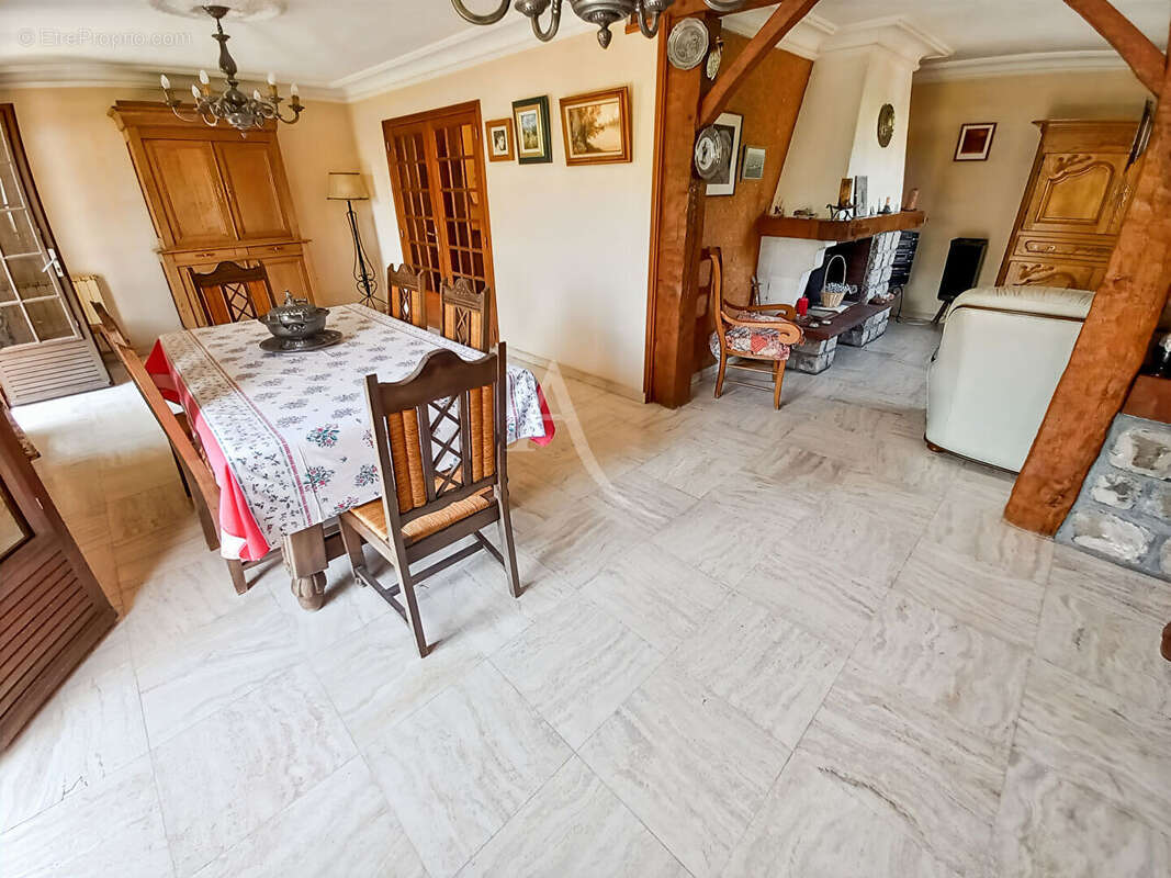 Maison à PETIT-COURONNE