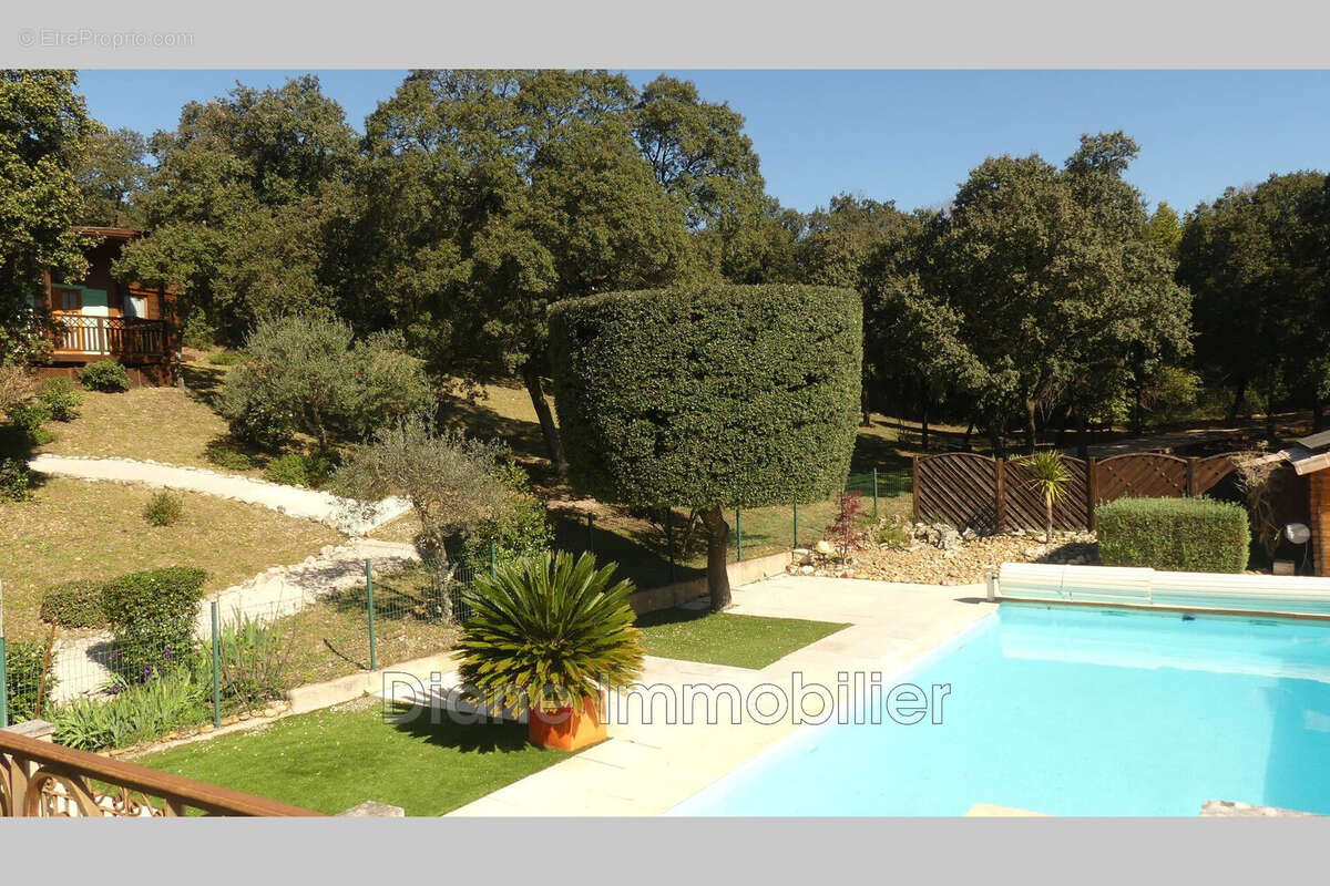 Maison à BELLEGARDE