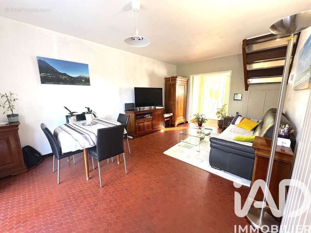 Photo 2 - Maison à COMBS-LA-VILLE