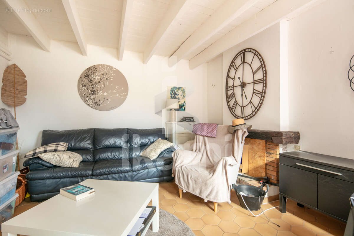 Maison à CHATEAUNEUF-DE-GALAURE