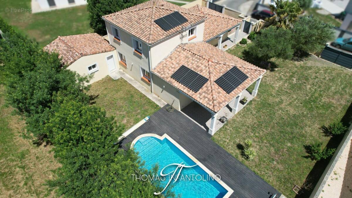 Maison à VILLEMOUSTAUSSOU