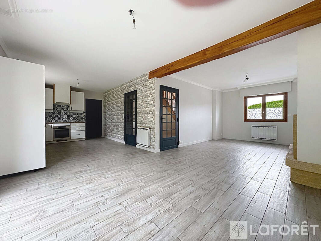 Maison Hazebrouck 6 pièce(s) 95.05 m2 - photo 2