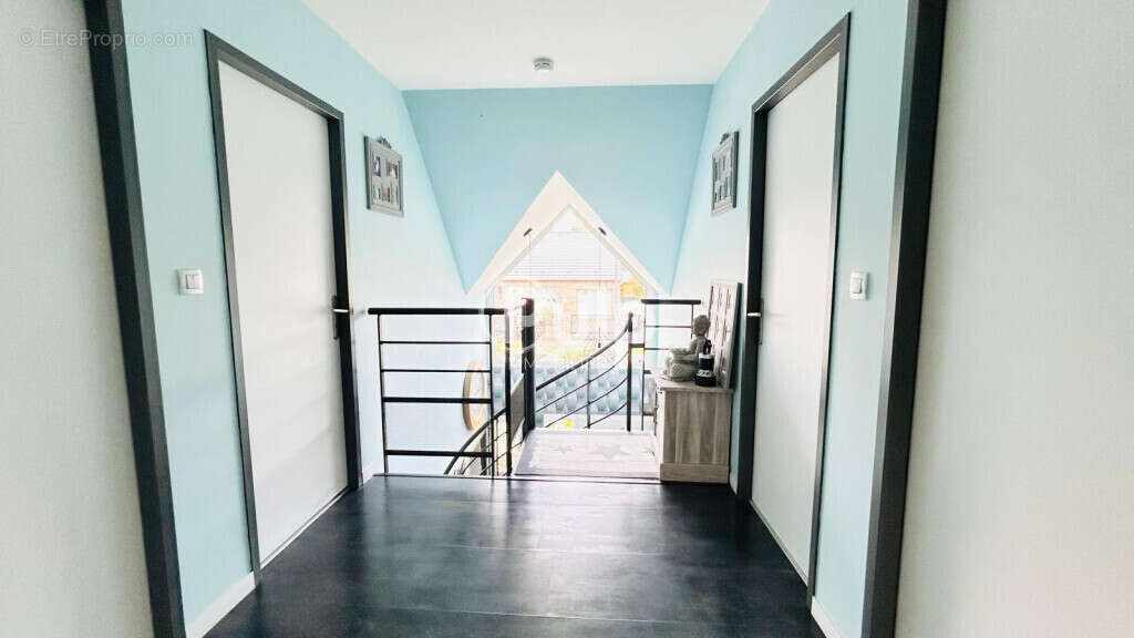 Maison à AVION