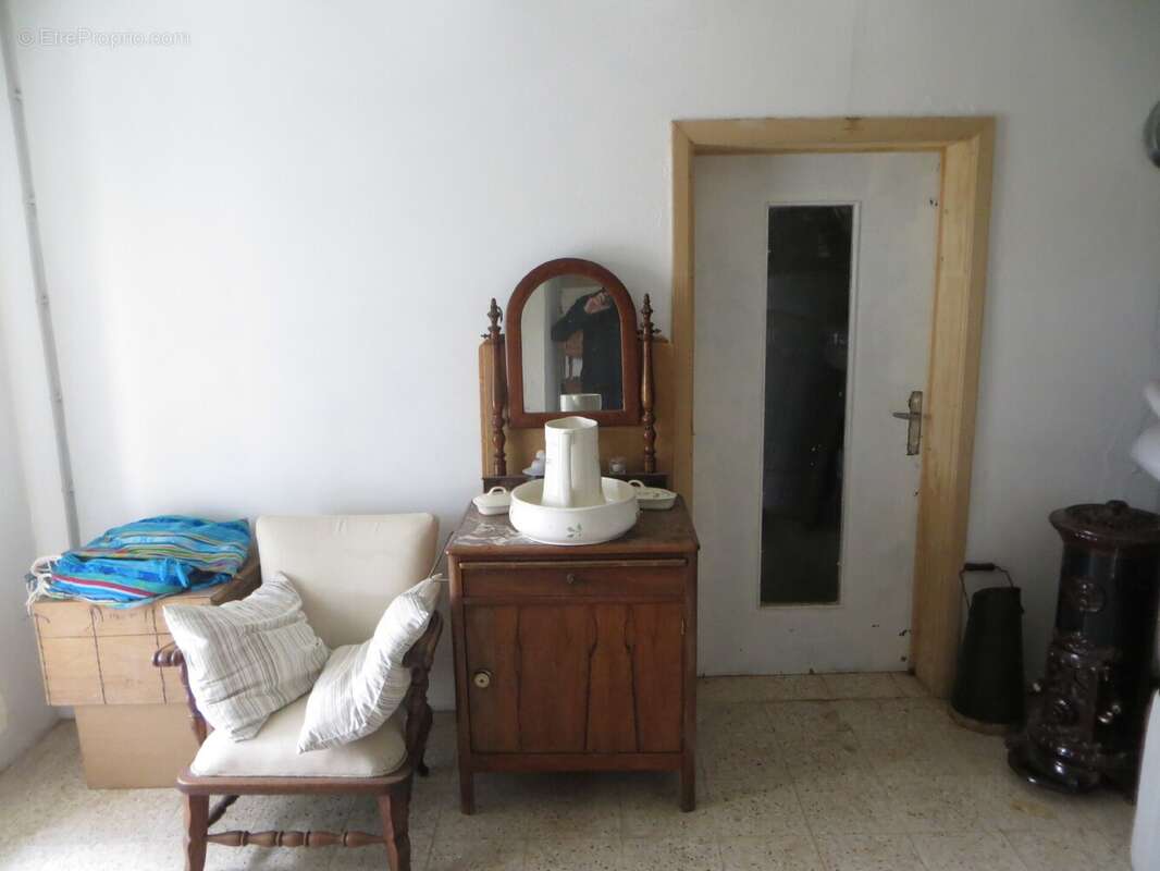 Maison 55 m² à Heugnes  - photo 4