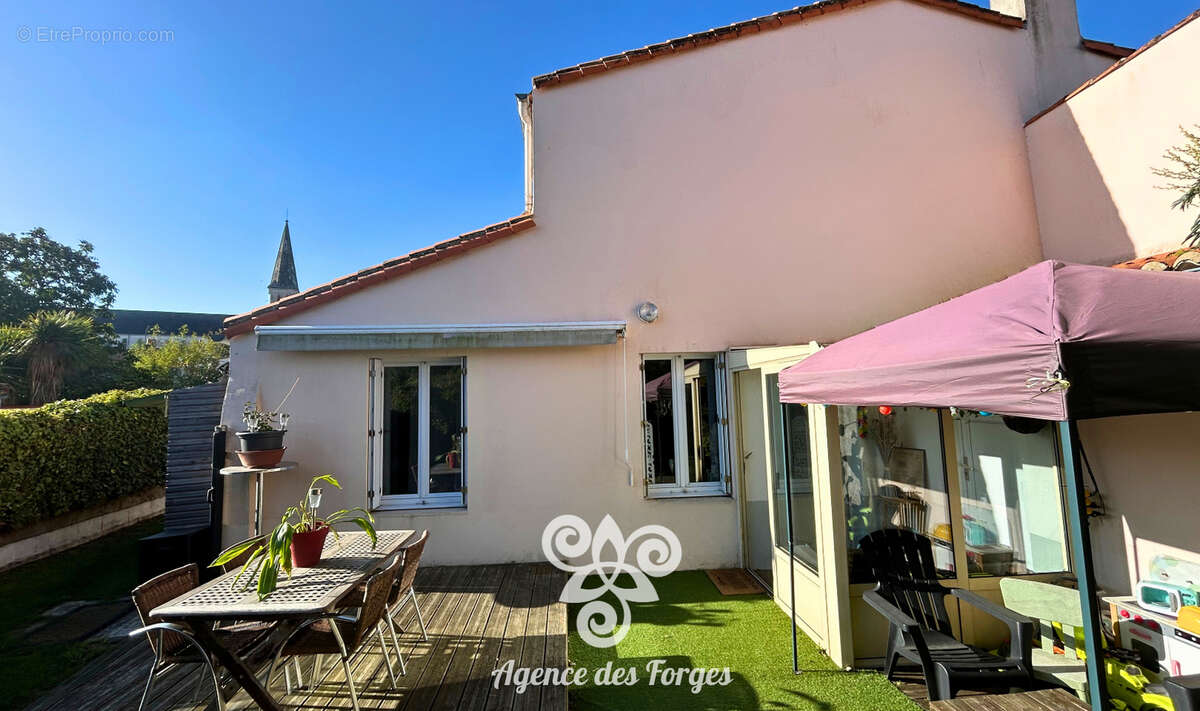 Maison à SAINT-CRESPIN-SUR-MOINE