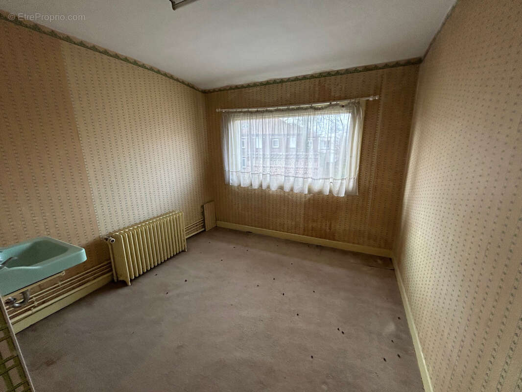 Maison à SAINT-AMAND-LES-EAUX