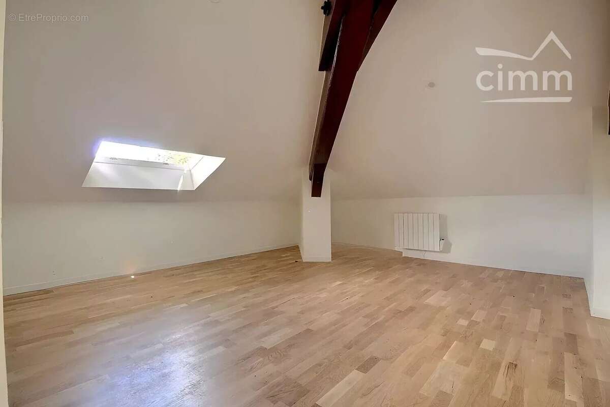 Appartement à SAINT-MARTIN-D'HERES