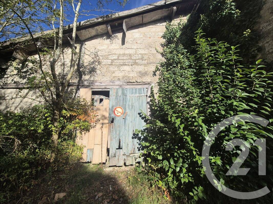 Autre à SAUVETERRE-DE-BEARN