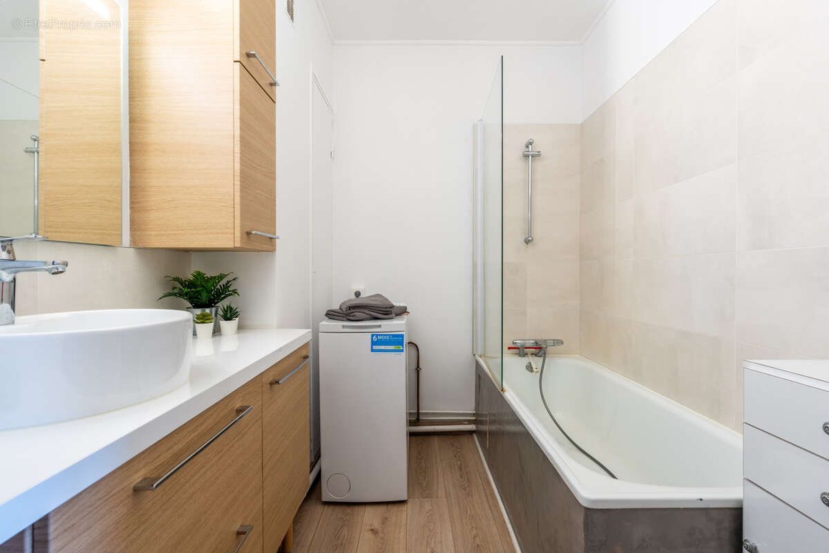 Appartement à SAINT-CYR-SUR-LOIRE