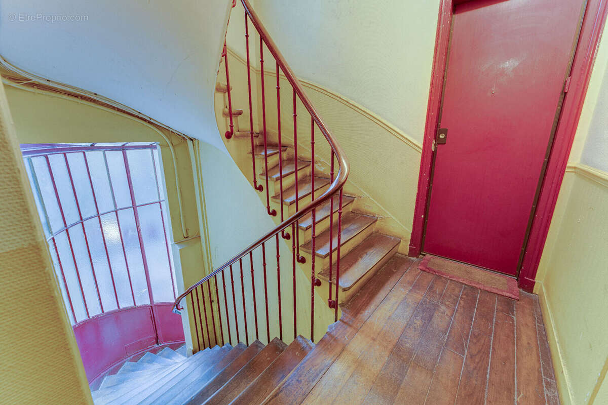 Appartement à PARIS-10E