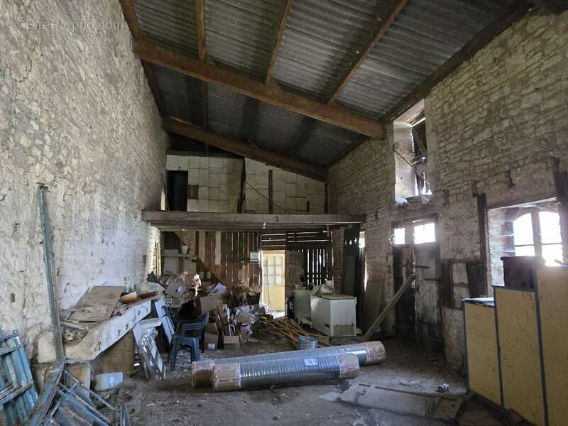 Appartement à FONTENAY-LE-COMTE