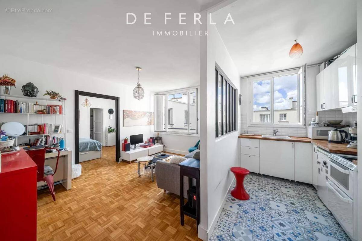 Appartement à PARIS-14E