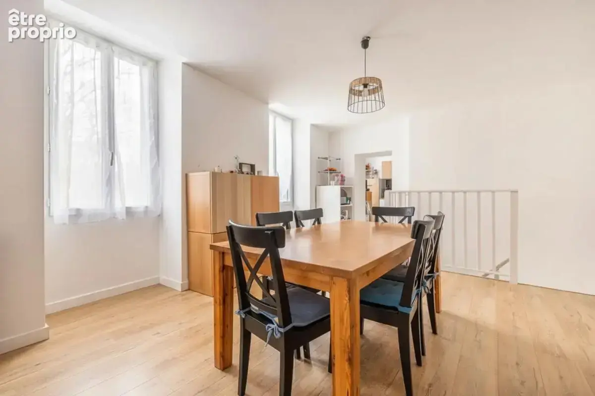 Appartement à LA FERTE-ALAIS