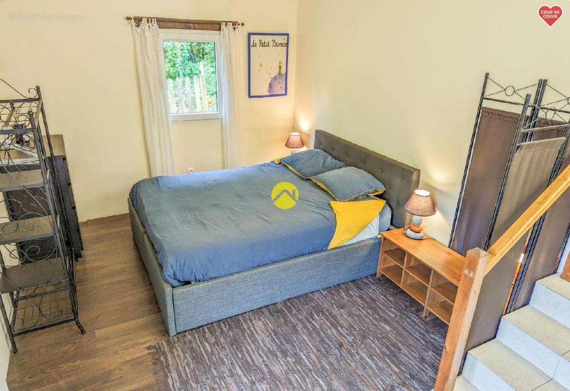 Maison à LE BUISSON-DE-CADOUIN