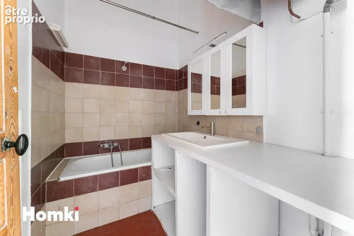 Appartement T3 de 60 m² à Marseille 13006, Rue Paradis - photo 9