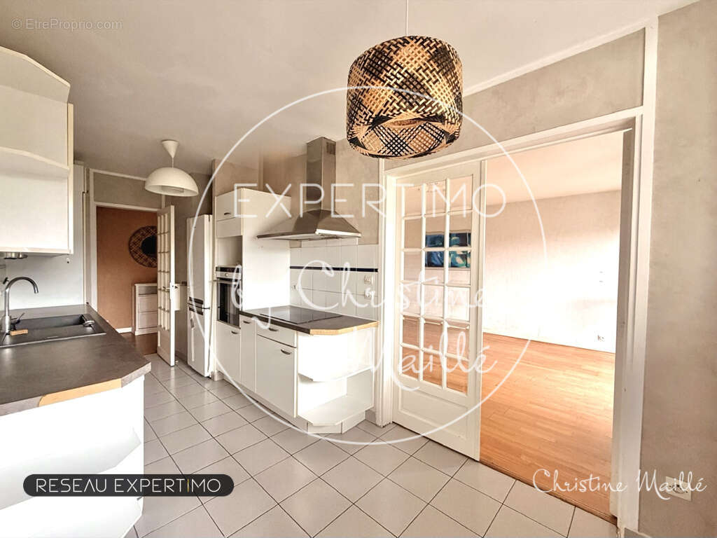 Appartement à VERSAILLES
