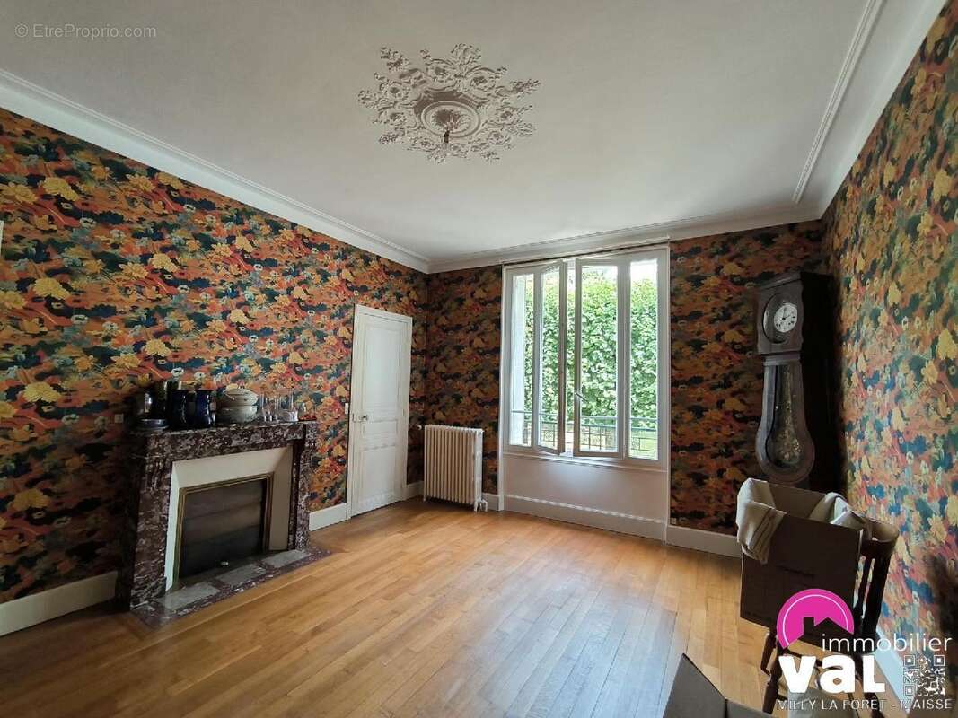 Maison à MILLY-LA-FORET