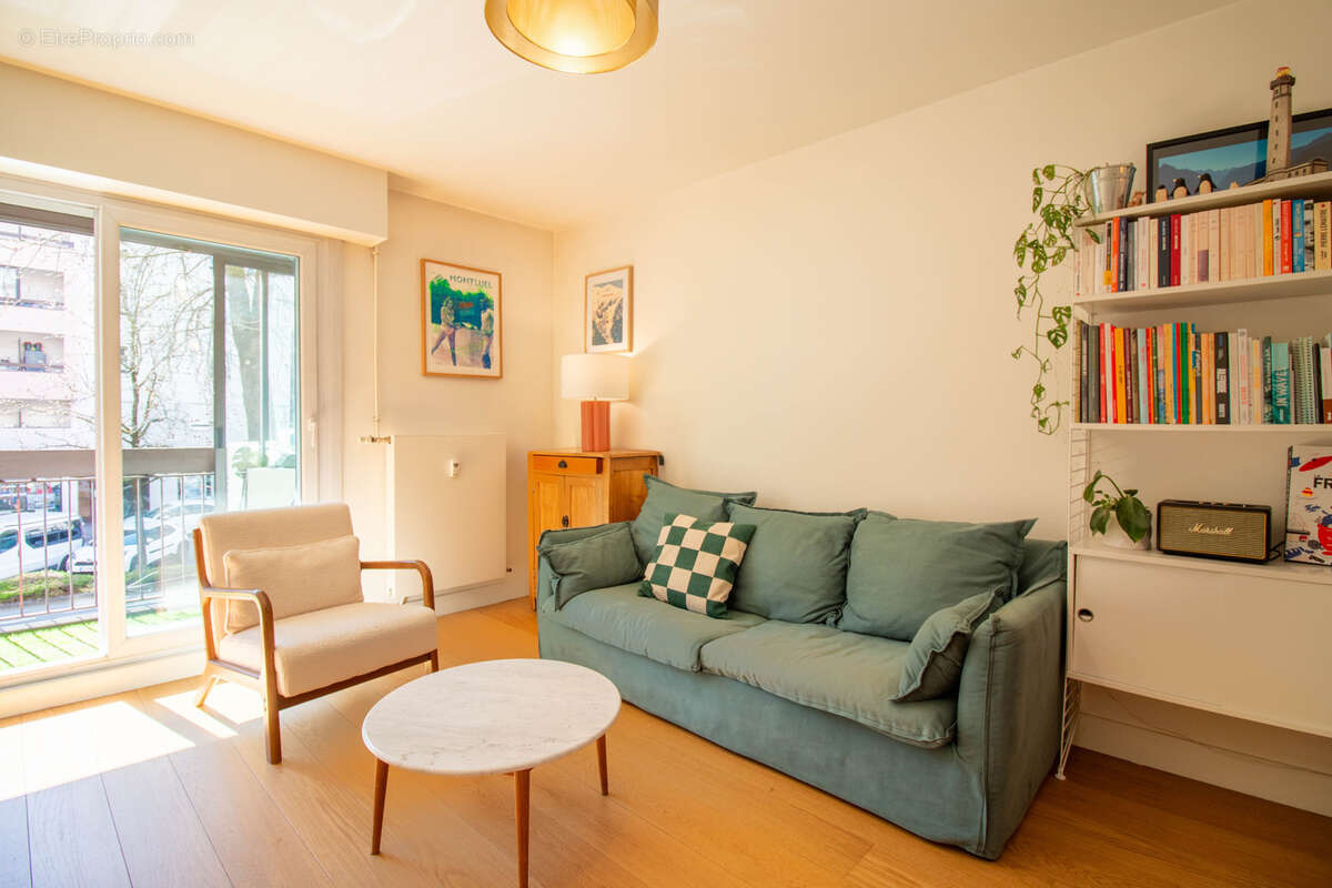 Appartement à MEYTHET