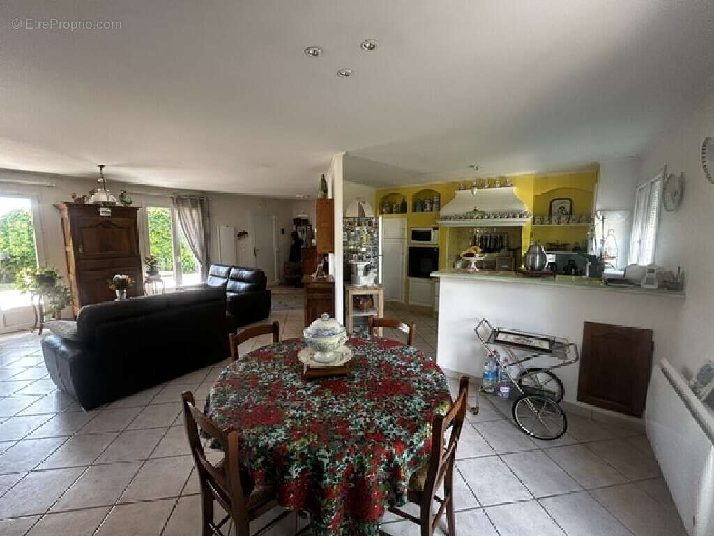 Maison à CUSSET