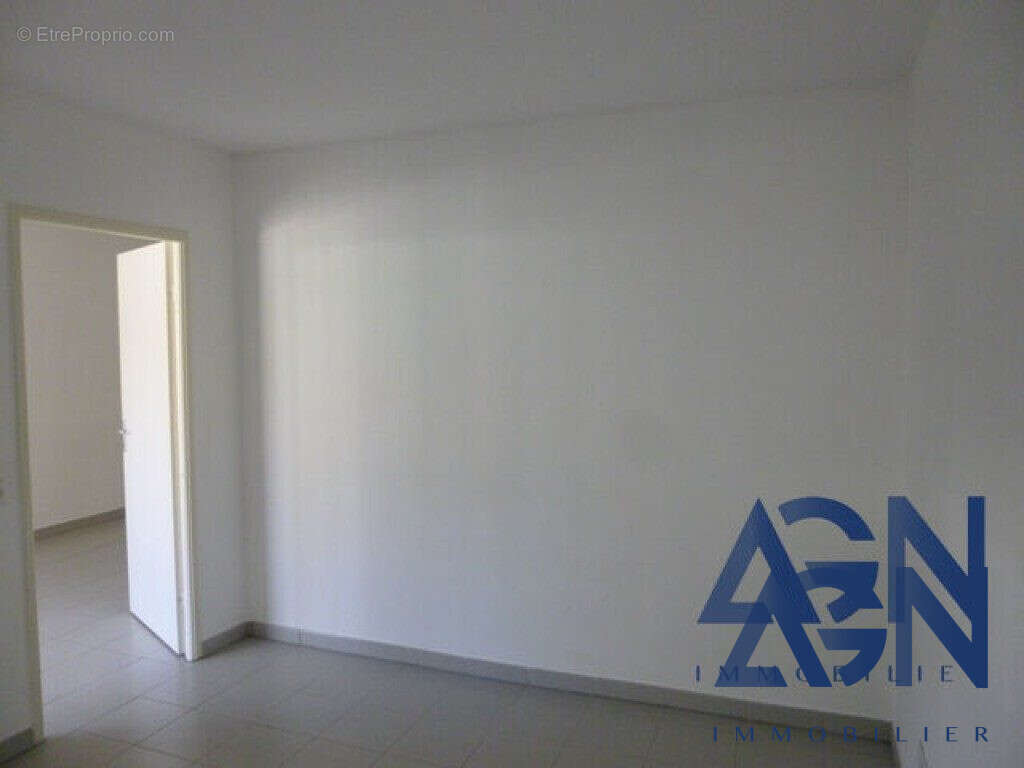 Appartement à JUVIGNAC