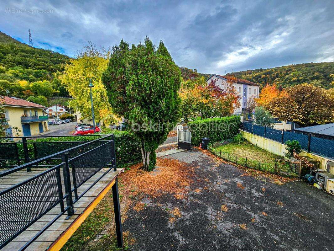 Appartement à JARRIE