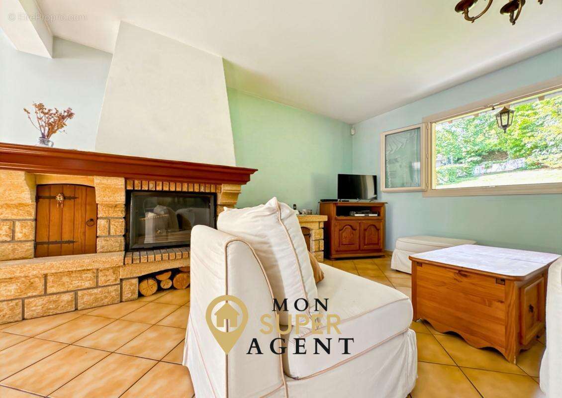 Maison à LE MEE-SUR-SEINE