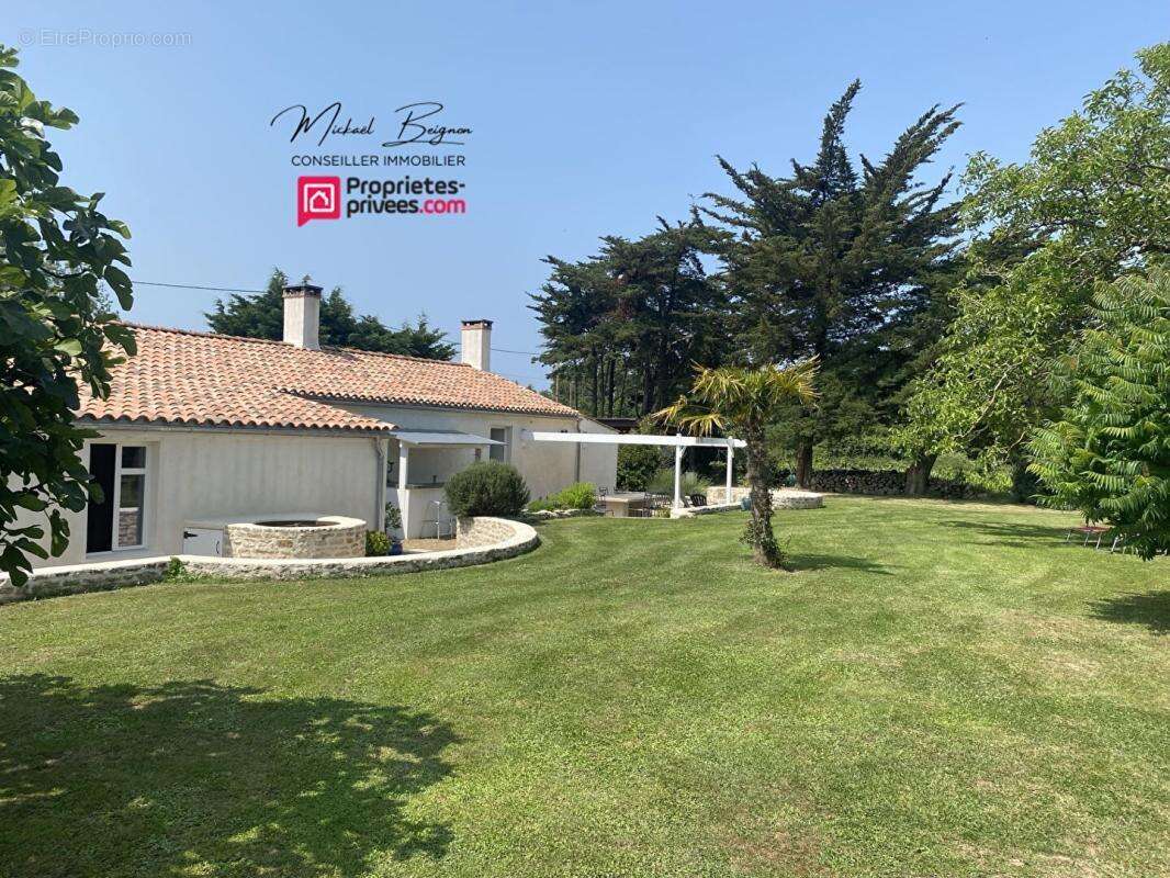 Maison à LONGEVILLE-SUR-MER