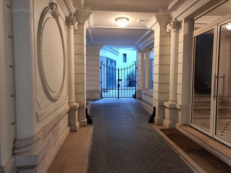 Appartement à PARIS-6E