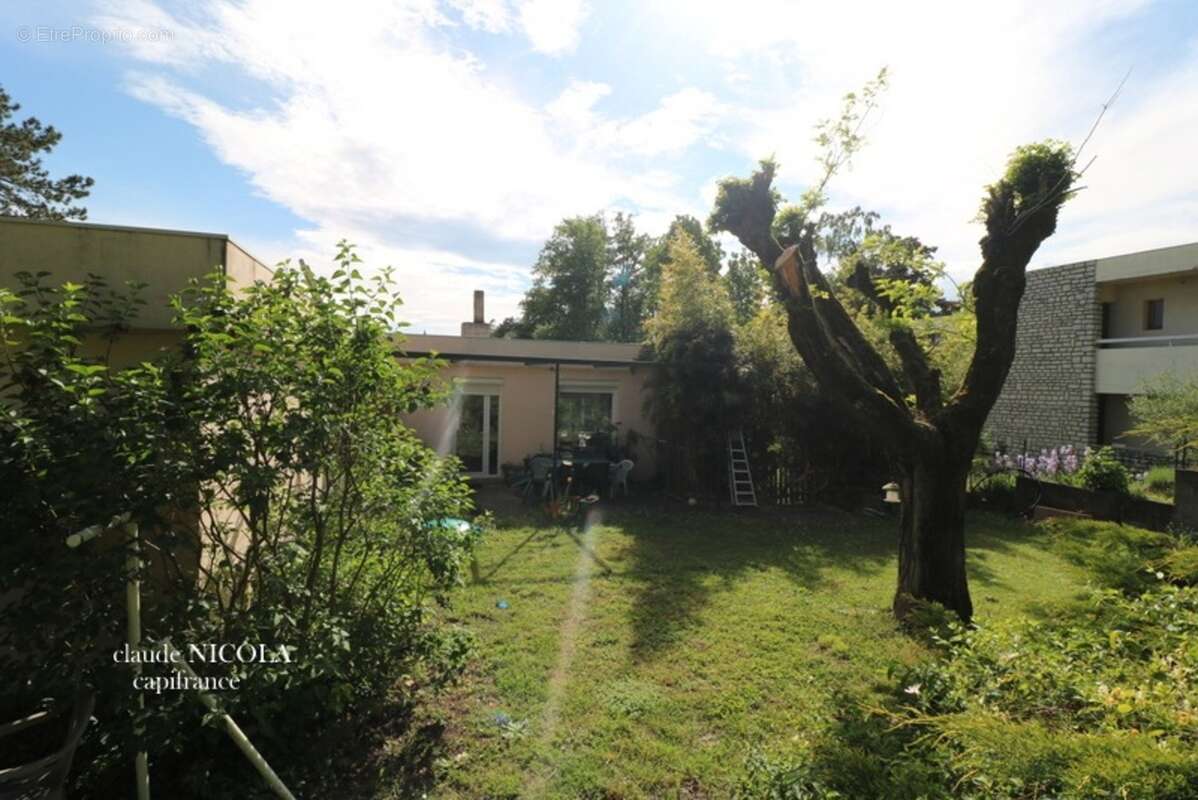 Dpt Drôme (26), à vendre SAINT MARCEL LES VALENCE maison P5 de 122 m² - Terrain de 2 883,00 m² - photo 10