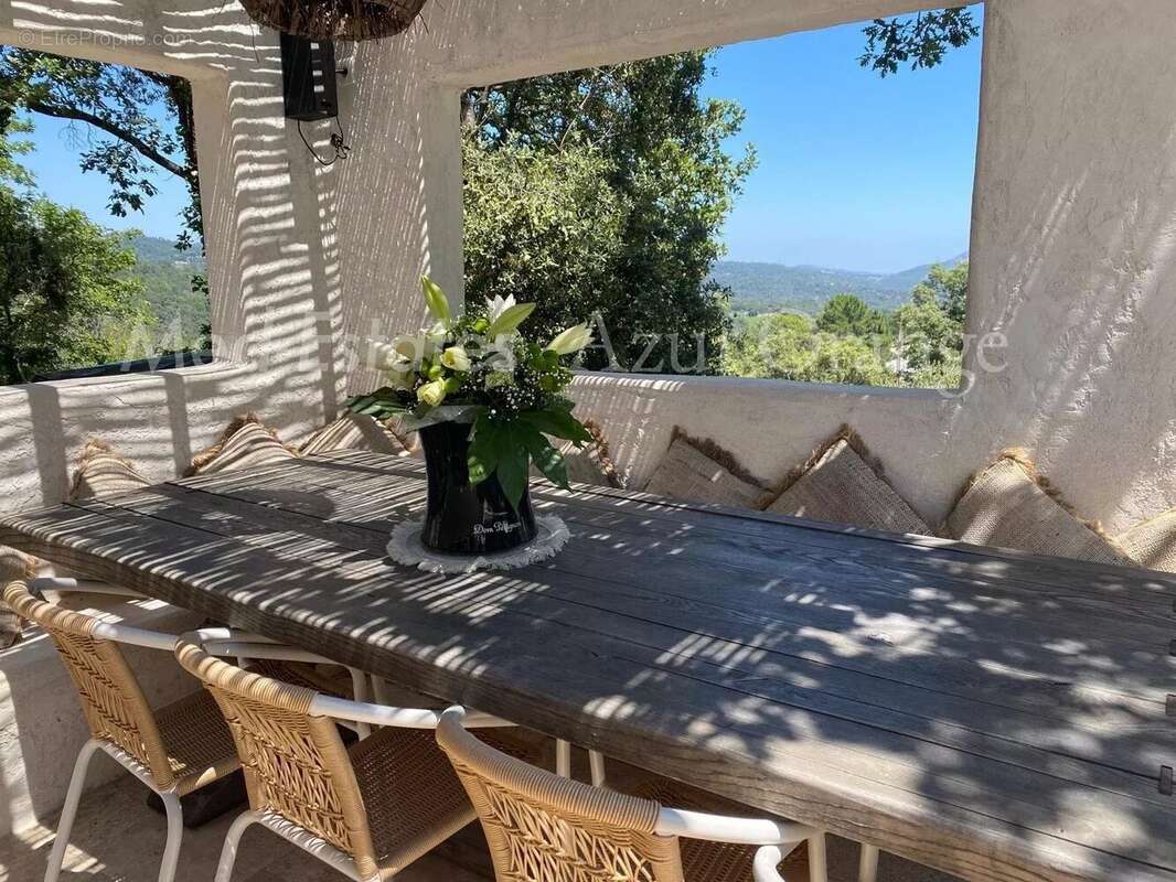 Maison à LA GARDE-FREINET