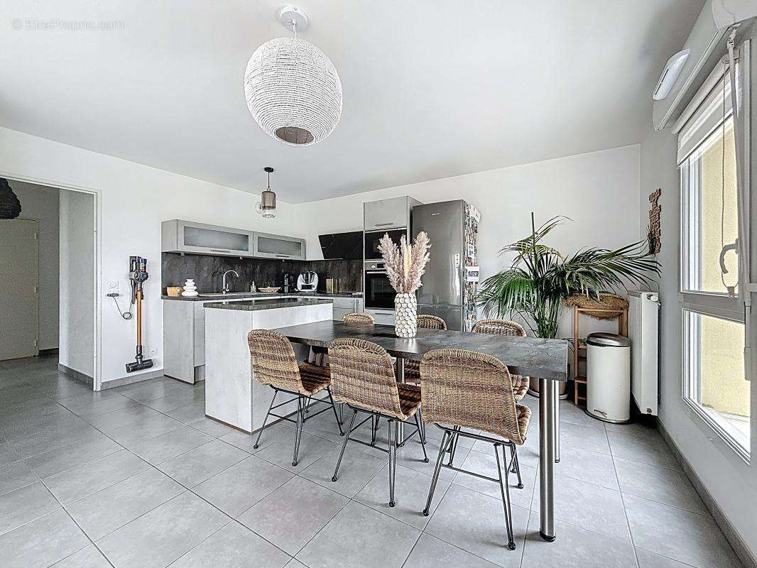 Appartement à VENISSIEUX