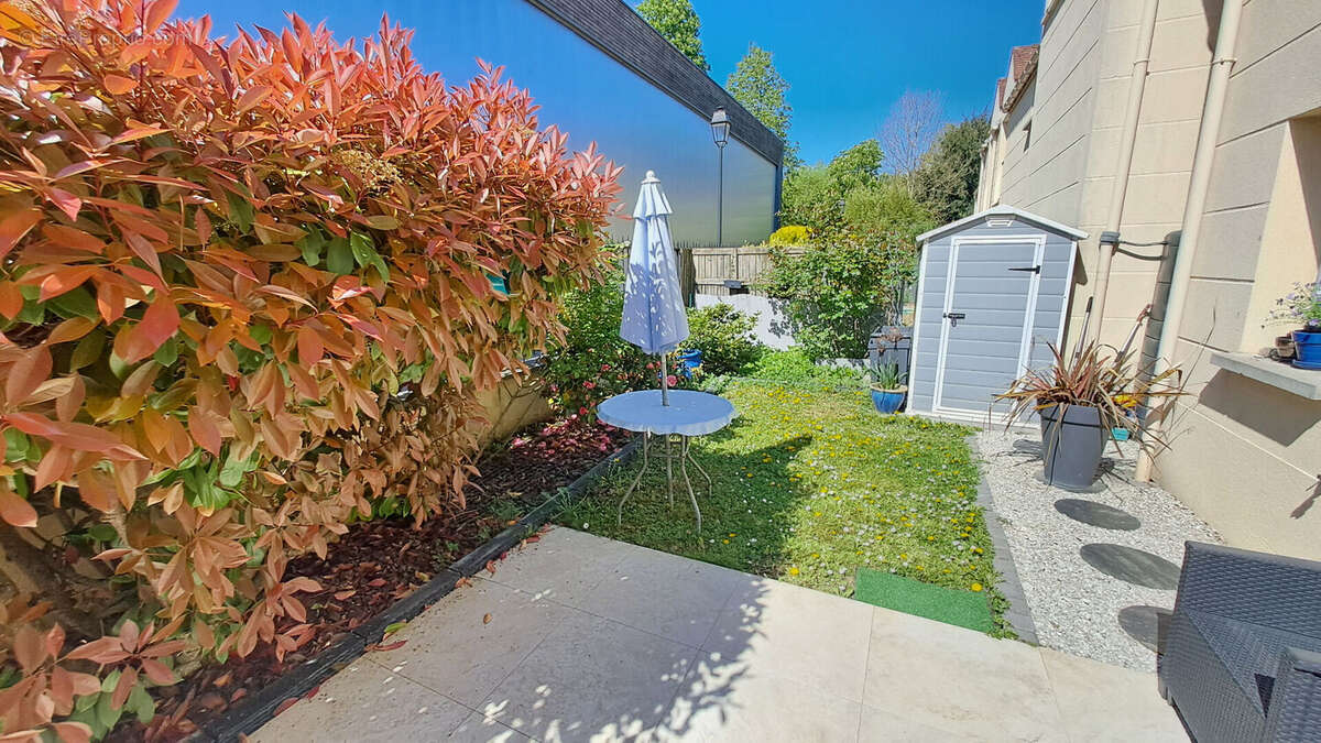 Appartement à SAINT-REMY-LES-CHEVREUSE