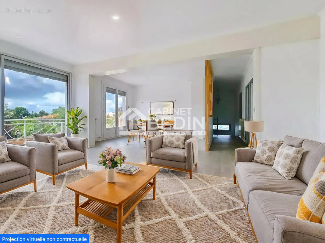 Maison à CASTELGINEST