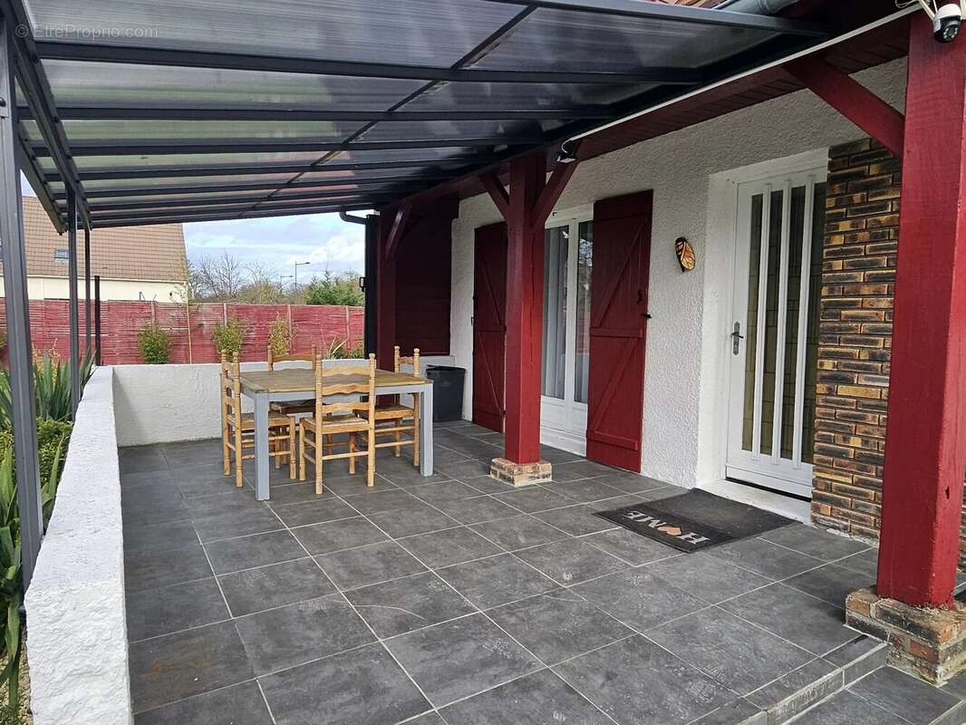 Maison à VAL-DE-REUIL