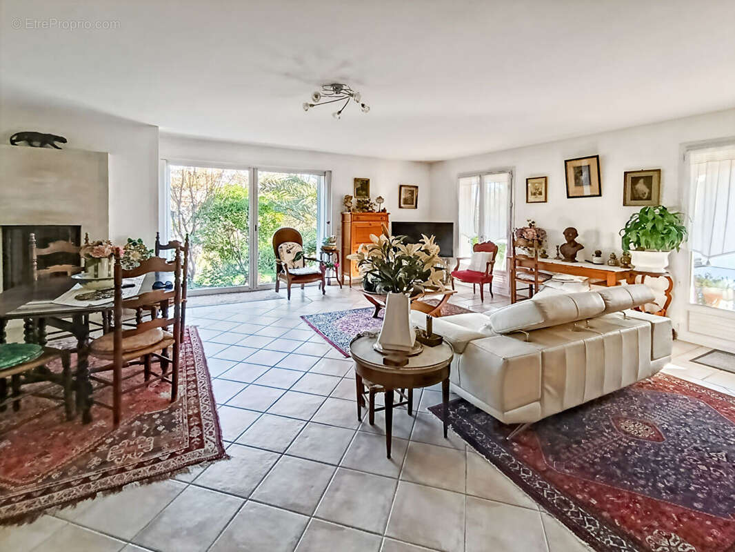 Maison à CAGNES-SUR-MER