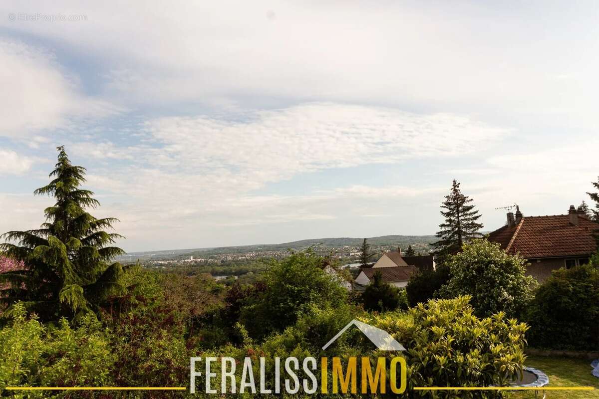 Maison à VAUX-SUR-SEINE