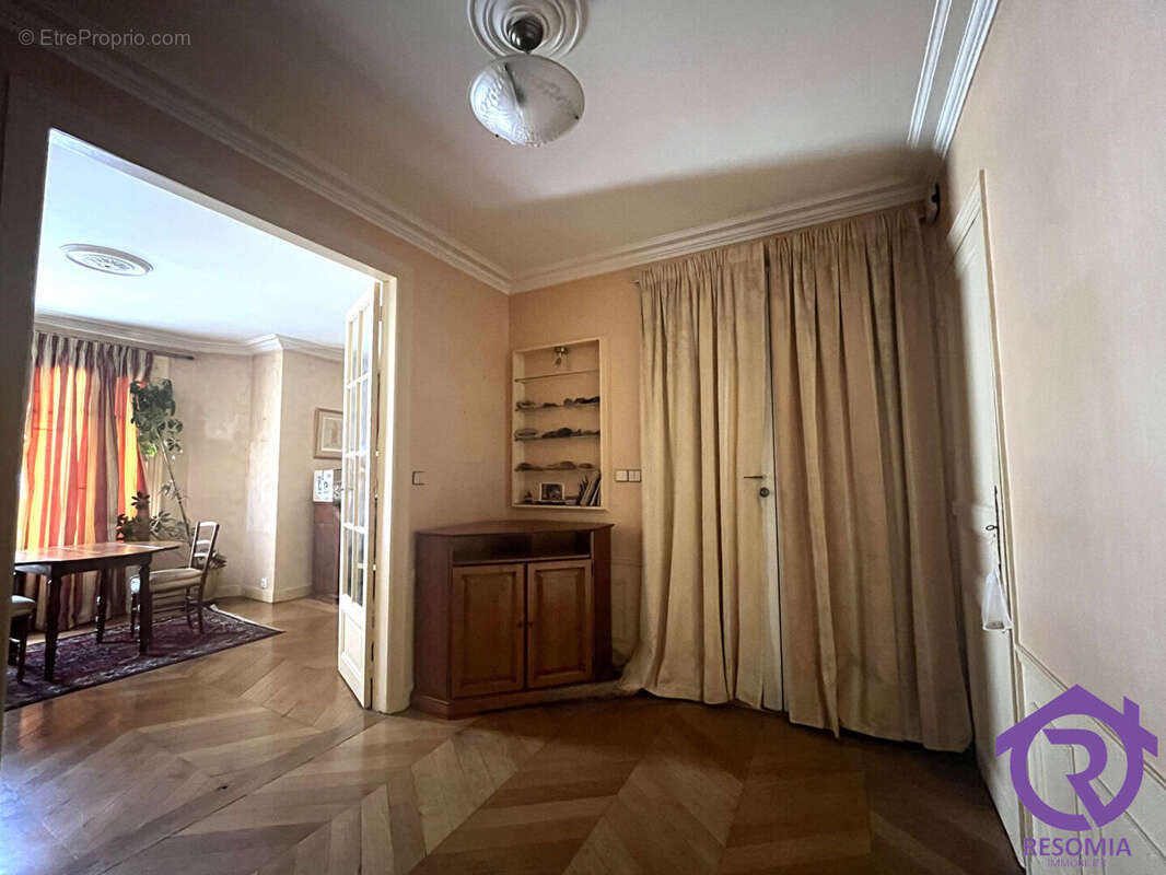 Appartement 2-3 pièces 64 m² - 2 balcons - 6ème étage - pas de vis à vis - photo 3