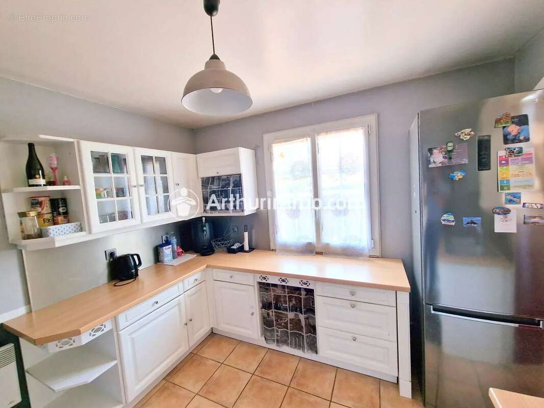 Maison à SAVIGNY-LE-TEMPLE