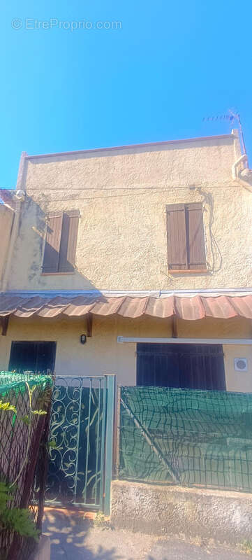 Appartement à SIX-FOURS-LES-PLAGES
