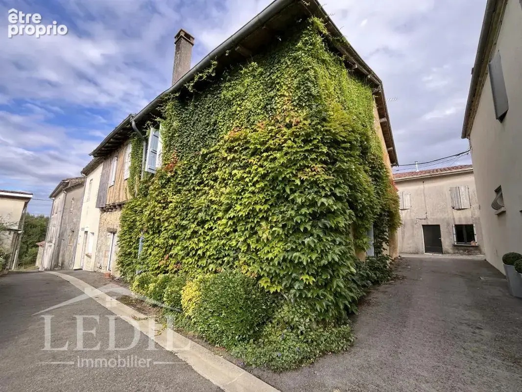 Maison de village avec grand garage et jardinet - photo 4