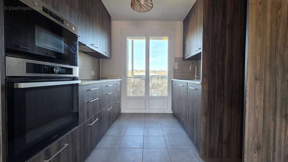 Appartement à BOURGOIN-JALLIEU